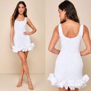 NWT Lulu’s Extravagant Poise Textured Jacquard Bubble-Hem Mini Dress Extra Small
